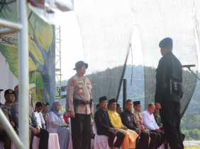 Didampingi Bupati Kampar, Wakapolda Riau Pada Dialog Lingkungan dan Upacara Bakti Religi dan Peduli Lingkungan