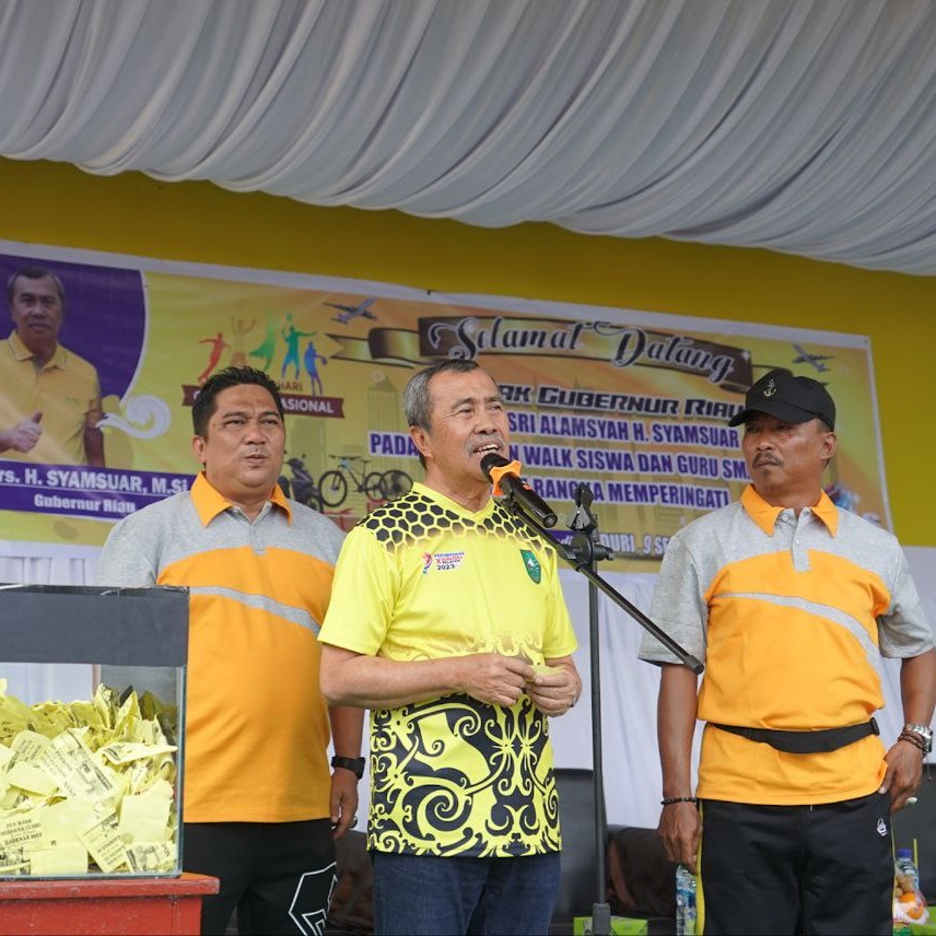 Siswa di Riau Banyak Berprestasi, Gubernur Syamsuar: Berkat Tunjuk Ajar Para Guru