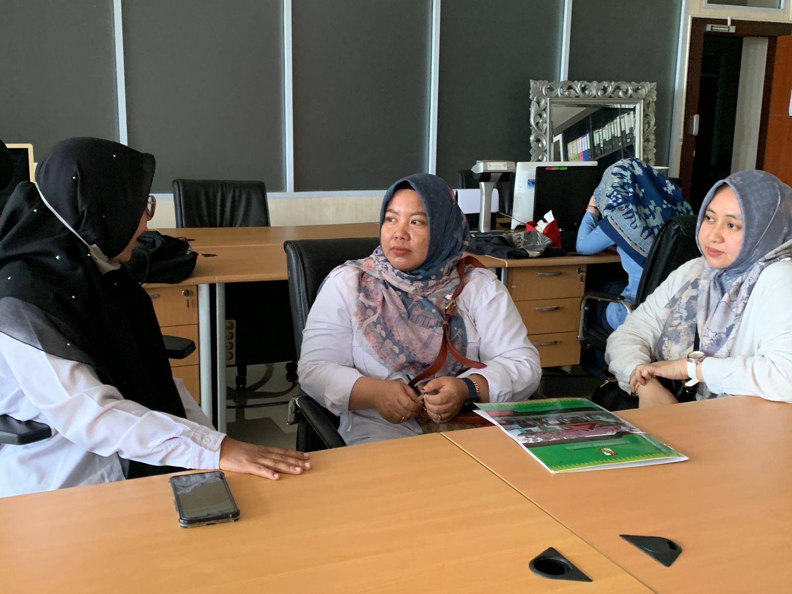 PBJ Setda Kota Pekanbaru Beri Pendampingan Implementasi e-Katalog Versi 6 Kepada Puskesmas Garuda