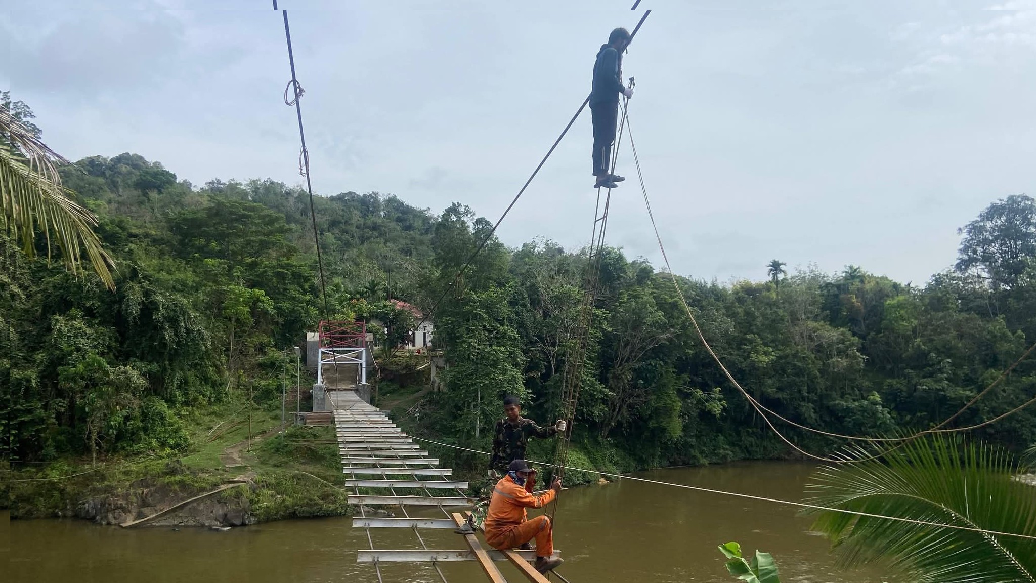 Proyek Strategis di Kampar Kiri Hulu, Jembatan Gantung Gajah Bertalut Hampir Selesai