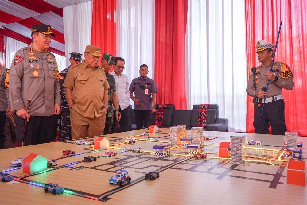 Pj Gubri Bersama Kapolda Riau Cek Tol Bangkinang-Tanjung Alai