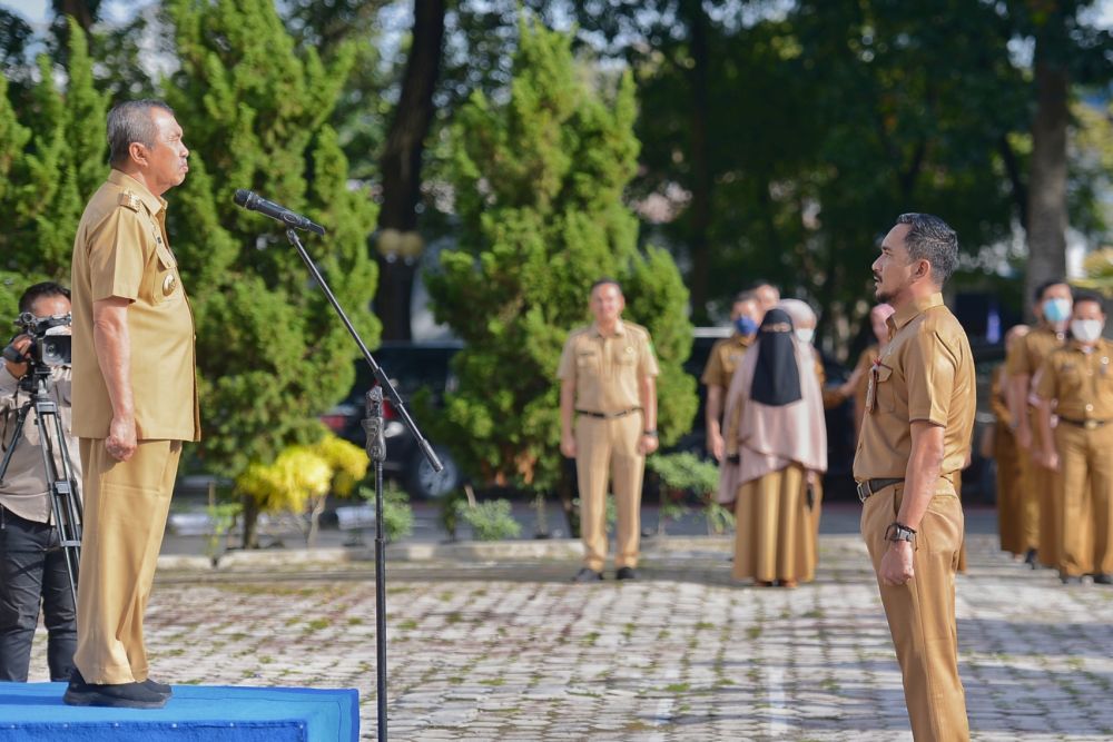 Dilantik Sebagai Kadiskominfo Pekanbaru, Gubri Ucapkan Selamat kepada Raja Hendra