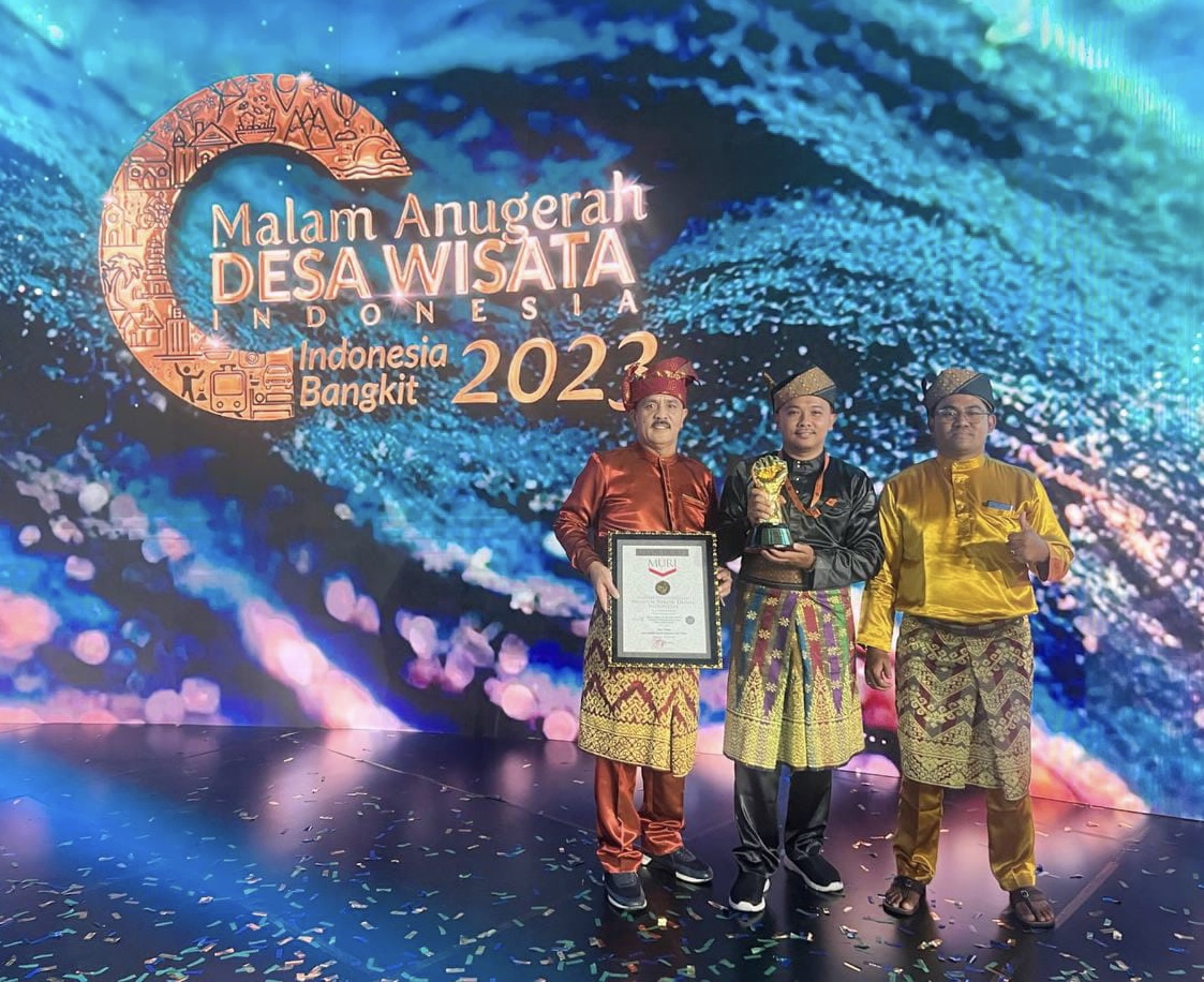 Bupati Bengkalis Menghadiri Malam Anugerah Desa Wisata Indonesia 2023