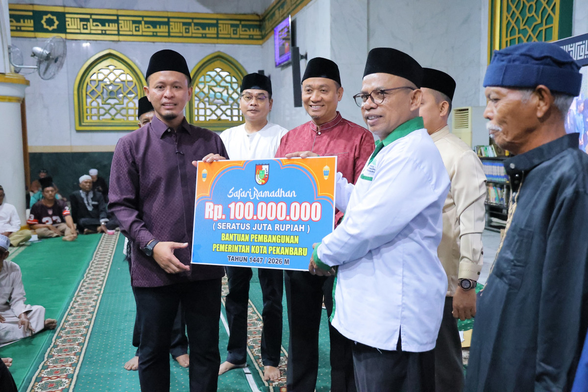Safari Ramadan di Masjid Raya Senapelan, Wali Kota Sampaikan Capaian dan Target Pembangunan