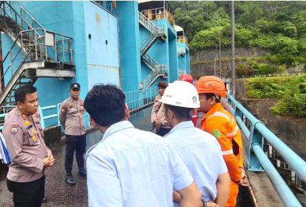 Waspada Banjir! Elevasi Waduk Koto Panjang Capai 83,46 Mdpl, Pintu Spillway Dibuka Lebar