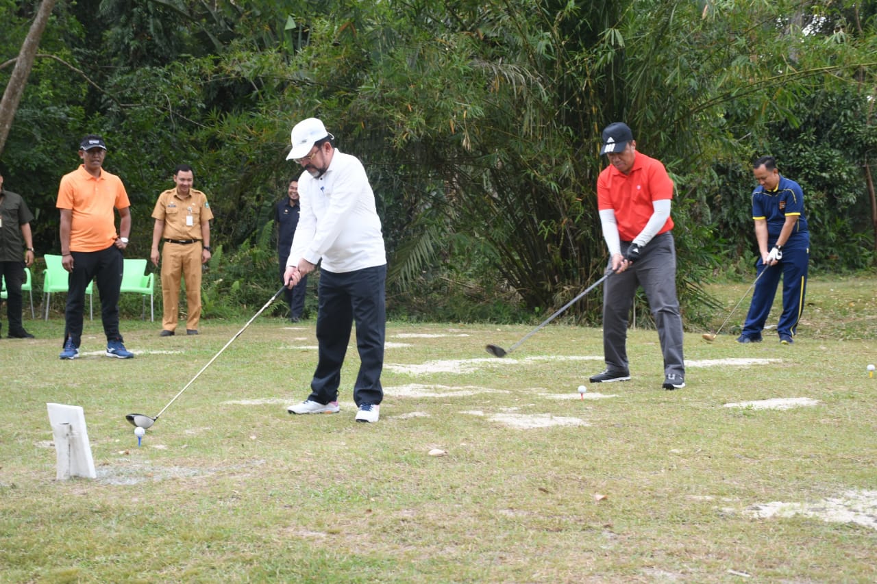 Dibuka Bupati Bengkalis, Turnamen Mini Golf Diharapkan Mampu Ciptakan Atlet Golf Berprestasi