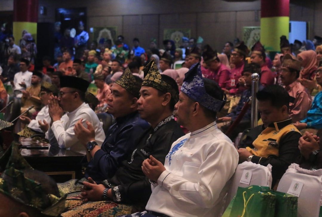 Tengku Azwendi Fajri Hadiri Rapat Paripurna HUT Riau Ke 67