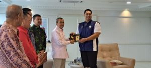 Bertemu Menpora, Gubri Syamsuar Sampaikan Kesiapan Riau Sebagai Tuan Rumah Porwil XI Sumatera