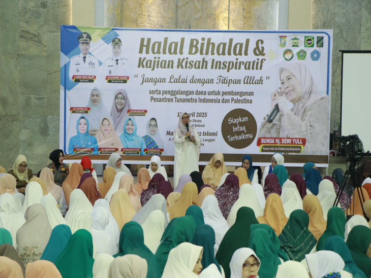 Halal Bi Halal Organisasi Wanita Hadirkan Artis Nasional Dewi Yull, Wabup Kampar Dr. Misharti : Tingkatkan Kapasitas Wujudkan Wanita Kampar Yang Mandiri