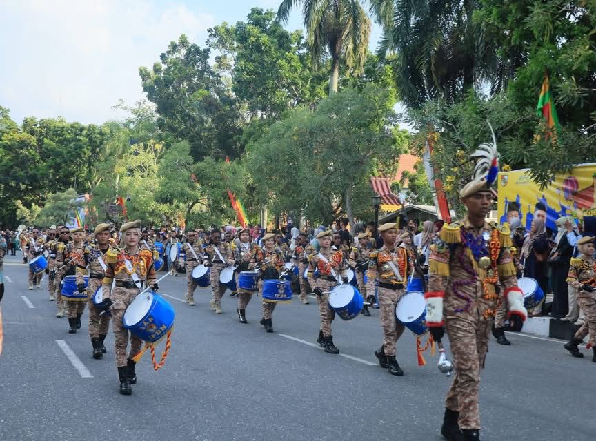 Pukau Ribuan Warga, Drumcorps Gita Abdi Praja IPDN Meriahkan Hari Jadi ke-242 Pekanbaru