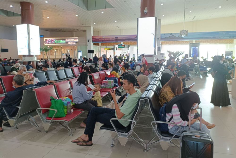 Puncak Arus Balik di Bandara SSK II Pekanbaru Capai 11.055 Orang
