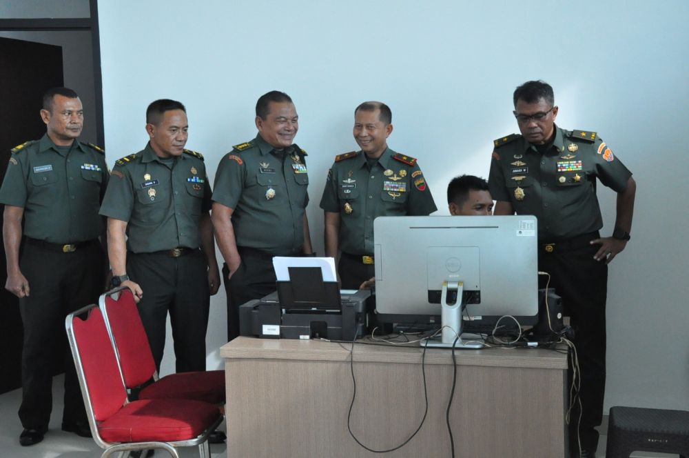 Tim Intekmil dan Siber Sahli Kasad Kaji Peningkatan SDM Sarana IT Korem Wirabima