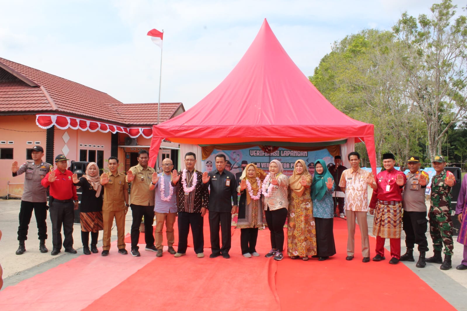 Tim Verifikasi Pusat Kunjungi Desa Mentayan