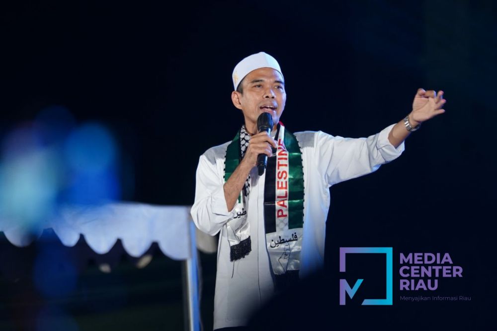 UAS Ajak Itikaf Bersama di Masjid Raya Annur