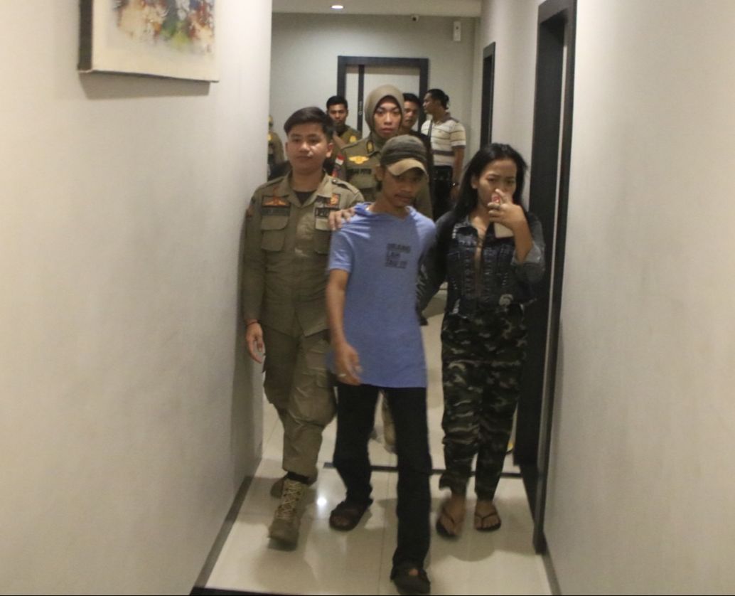Satpol PP Amankan Puluhan Pasangan Muda-mudi dari Sejumlah Wisma