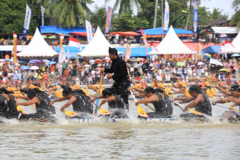 Dihadiri Wapres dan Duta Besar, Gubri: Pacu Jalur Marwah Melayu, Tradisi Riau Berhasil Mendunia