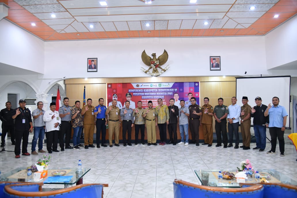 Konferkab VI, Bupati Harapkan PWI Bengkalis Terus Maju dan Berkembang