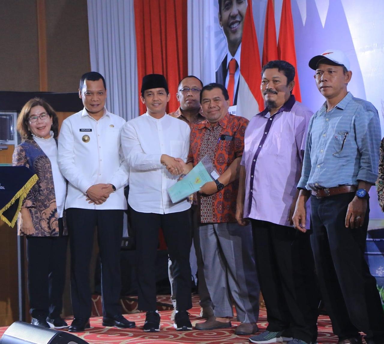 Pj Wali Kota Apresiasi Penyerahan Sertifikat Bidang Tanah Oleh Wamen ATR/BPN di Kota Pekanbaru